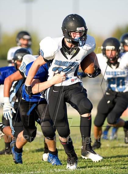 Thumbnail 2 in Frontier vs Clovis North photogallery.