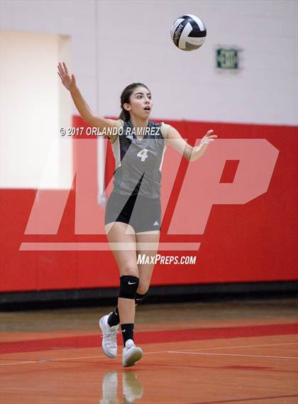 Thumbnail 3 in Chula Vista Learning Community Charter vs. Maranatha Christian (CIF SDS D4 Final) photogallery.