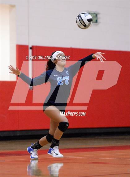 Thumbnail 2 in Chula Vista Learning Community Charter vs. Maranatha Christian (CIF SDS D4 Final) photogallery.