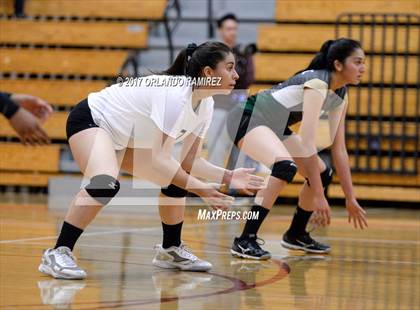 Thumbnail 2 in Chula Vista Learning Community Charter vs. Maranatha Christian (CIF SDS D4 Final) photogallery.