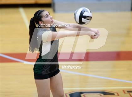 Thumbnail 1 in Chula Vista Learning Community Charter vs. Maranatha Christian (CIF SDS D4 Final) photogallery.
