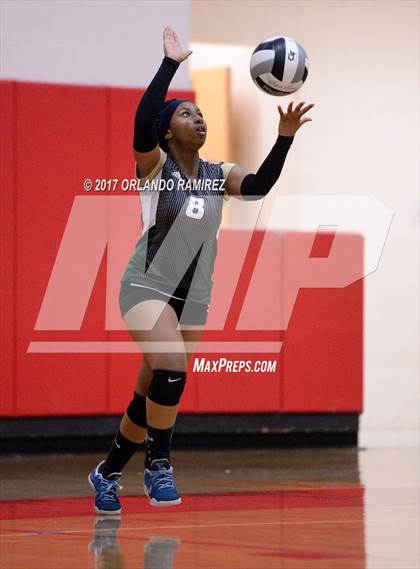 Thumbnail 3 in Chula Vista Learning Community Charter vs. Maranatha Christian (CIF SDS D4 Final) photogallery.