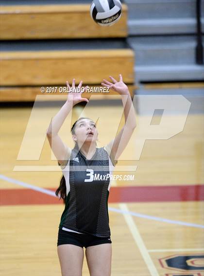 Thumbnail 2 in Chula Vista Learning Community Charter vs. Maranatha Christian (CIF SDS D4 Final) photogallery.