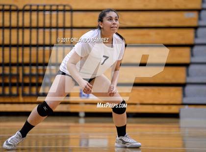 Thumbnail 2 in Chula Vista Learning Community Charter vs. Maranatha Christian (CIF SDS D4 Final) photogallery.