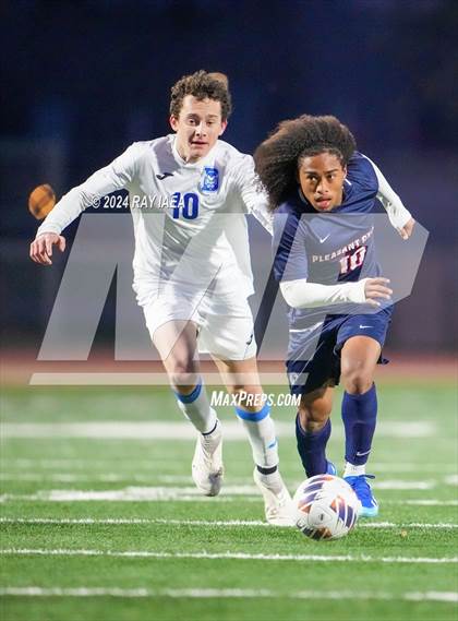 Thumbnail 3 in Davis Sr. @ Pleasant Grove photogallery.