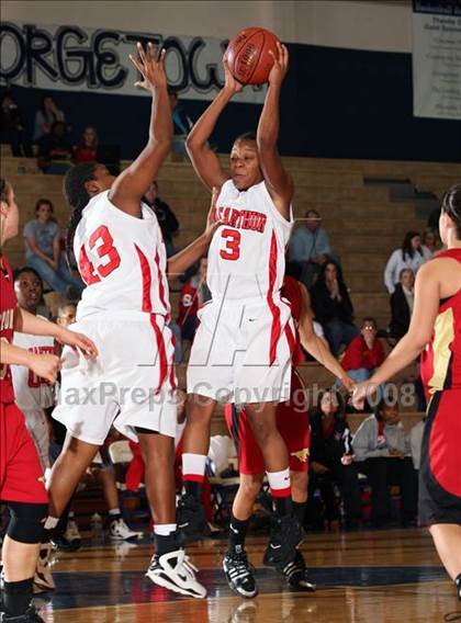 Thumbnail 3 in MacArthur vs. Coronado (Georgetown Jack Frost Invitational) photogallery.
