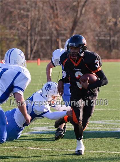 Thumbnail 3 in Haldane vs. Tuckahoe (Section 1 Class D Final) photogallery.