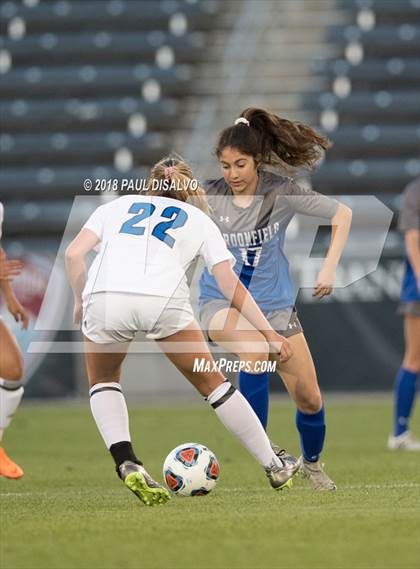 Thumbnail 2 in Grandview vs. Broomfield (CHSAA 5A State Final) photogallery.