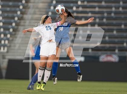 Thumbnail 3 in Grandview vs. Broomfield (CHSAA 5A State Final) photogallery.