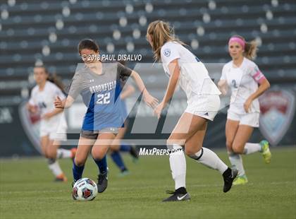 Thumbnail 2 in Grandview vs. Broomfield (CHSAA 5A State Final) photogallery.