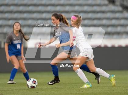 Thumbnail 1 in Grandview vs. Broomfield (CHSAA 5A State Final) photogallery.