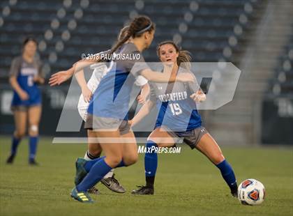 Thumbnail 2 in Grandview vs. Broomfield (CHSAA 5A State Final) photogallery.