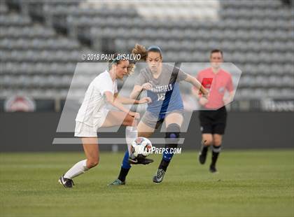 Thumbnail 2 in Grandview vs. Broomfield (CHSAA 5A State Final) photogallery.