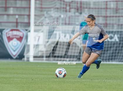 Thumbnail 3 in Grandview vs. Broomfield (CHSAA 5A State Final) photogallery.