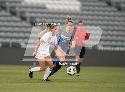 Thumbnail 2 in Grandview vs. Broomfield (CHSAA 5A State Final) photogallery.