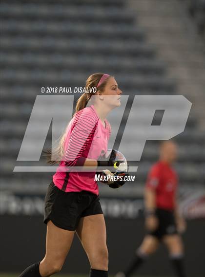 Thumbnail 3 in Grandview vs. Broomfield (CHSAA 5A State Final) photogallery.