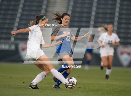 Thumbnail 3 in Grandview vs. Broomfield (CHSAA 5A State Final) photogallery.