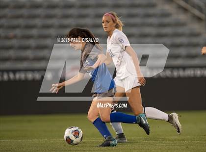 Thumbnail 1 in Grandview vs. Broomfield (CHSAA 5A State Final) photogallery.