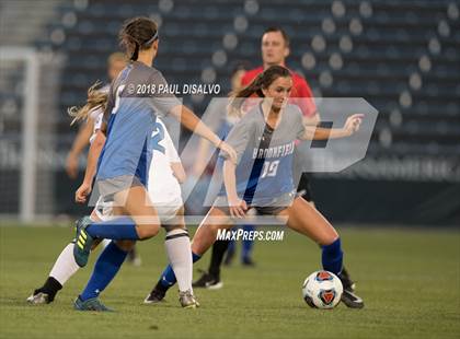 Thumbnail 3 in Grandview vs. Broomfield (CHSAA 5A State Final) photogallery.