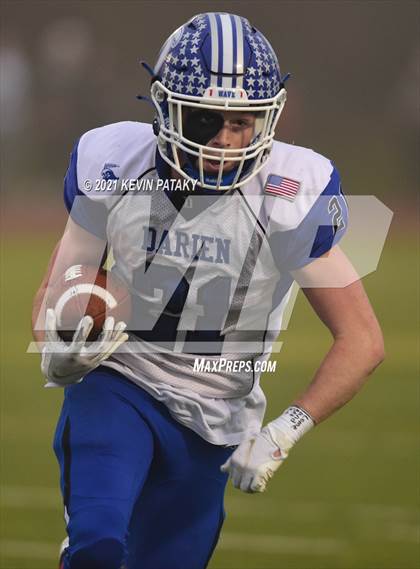 Thumbnail 3 in Darien vs. Fairfield Prep (CIAC Class LL Final) photogallery.