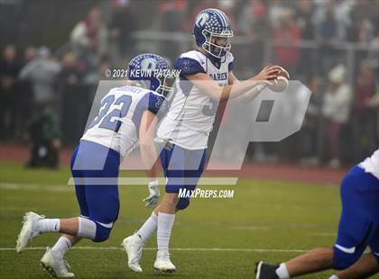 Thumbnail 1 in Darien vs. Fairfield Prep (CIAC Class LL Final) photogallery.
