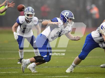 Thumbnail 2 in Darien vs. Fairfield Prep (CIAC Class LL Final) photogallery.