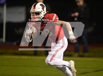 Thumbnail 3 in Darien vs. Fairfield Prep (CIAC Class LL Final) photogallery.