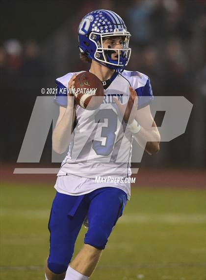 Thumbnail 2 in Darien vs. Fairfield Prep (CIAC Class LL Final) photogallery.