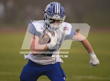 Thumbnail 1 in Darien vs. Fairfield Prep (CIAC Class LL Final) photogallery.