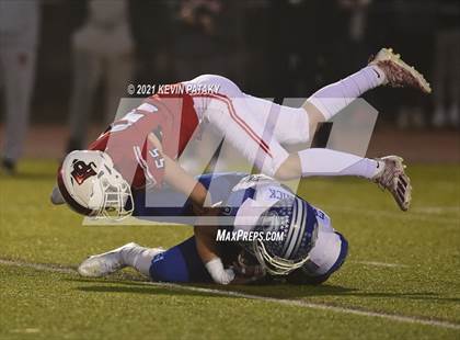 Thumbnail 2 in Darien vs. Fairfield Prep (CIAC Class LL Final) photogallery.