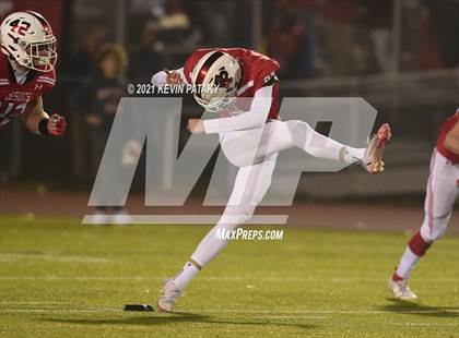 Thumbnail 2 in Darien vs. Fairfield Prep (CIAC Class LL Final) photogallery.