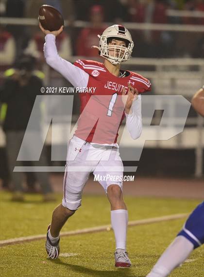 Thumbnail 3 in Darien vs. Fairfield Prep (CIAC Class LL Final) photogallery.