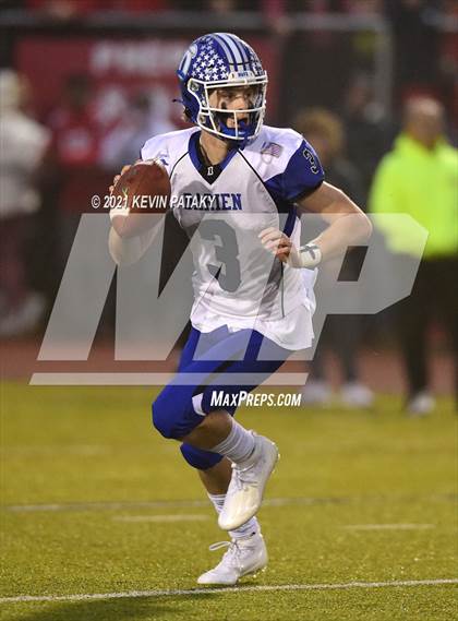 Thumbnail 2 in Darien vs. Fairfield Prep (CIAC Class LL Final) photogallery.