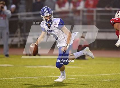 Thumbnail 1 in Darien vs. Fairfield Prep (CIAC Class LL Final) photogallery.