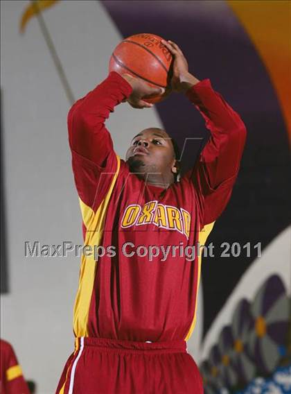 Thumbnail 2 in Oxnard @ Valencia (CIF SS Playoffs) photogallery.