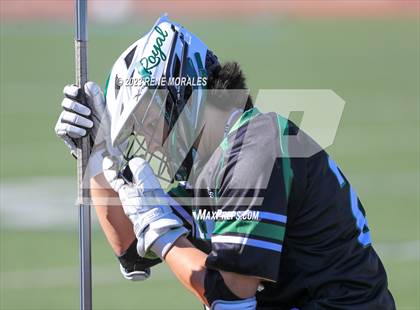 Thumbnail 2 in Royal vs Crescenta Valley photogallery.