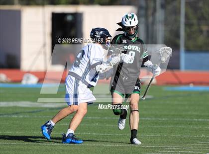 Thumbnail 2 in Royal vs Crescenta Valley photogallery.