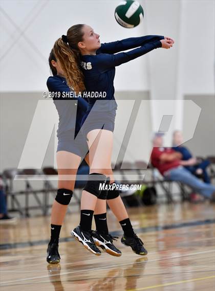 Thumbnail 2 in Indian Rocks Christian vs. Cambridge Christian (Keswick Invitational) photogallery.