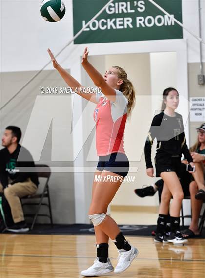 Thumbnail 2 in Indian Rocks Christian vs. Cambridge Christian (Keswick Invitational) photogallery.
