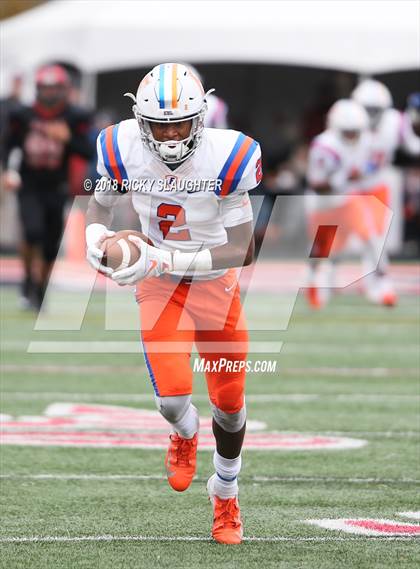 Thumbnail 1 in East St. Louis @ Glenbard East (IHSA Class 7A 2nd Round Playoff) photogallery.