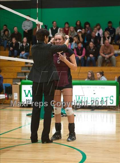 Thumbnail 3 in RHAM vs. East Lyme (CIAC Class L Final) photogallery.