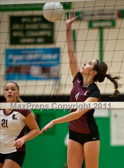 Thumbnail 2 in RHAM vs. East Lyme (CIAC Class L Final) photogallery.