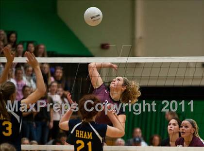 Thumbnail 3 in RHAM vs. East Lyme (CIAC Class L Final) photogallery.