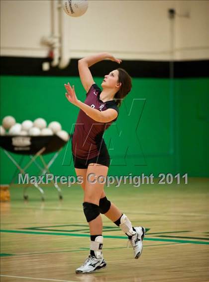 Thumbnail 3 in RHAM vs. East Lyme (CIAC Class L Final) photogallery.