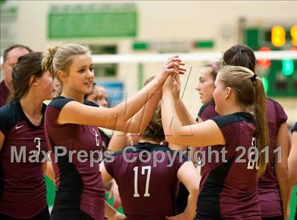 Thumbnail 3 in RHAM vs. East Lyme (CIAC Class L Final) photogallery.