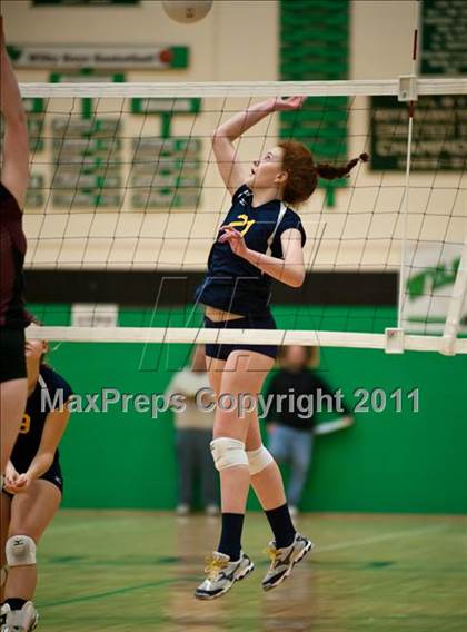 Thumbnail 1 in RHAM vs. East Lyme (CIAC Class L Final) photogallery.