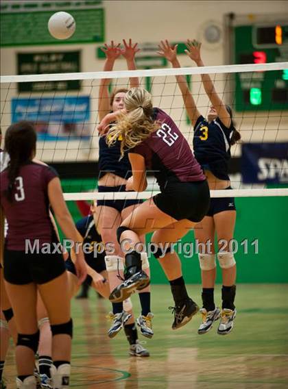 Thumbnail 1 in RHAM vs. East Lyme (CIAC Class L Final) photogallery.