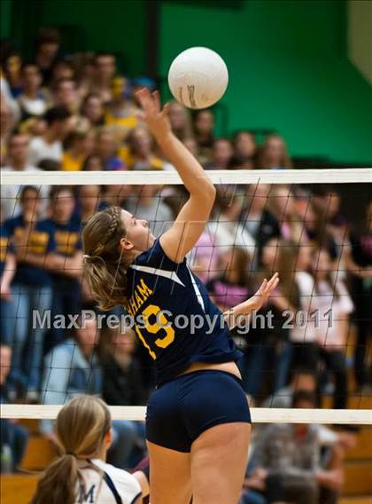 Thumbnail 2 in RHAM vs. East Lyme (CIAC Class L Final) photogallery.