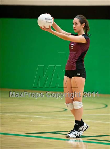 Thumbnail 2 in RHAM vs. East Lyme (CIAC Class L Final) photogallery.