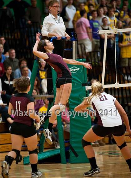 Thumbnail 2 in RHAM vs. East Lyme (CIAC Class L Final) photogallery.